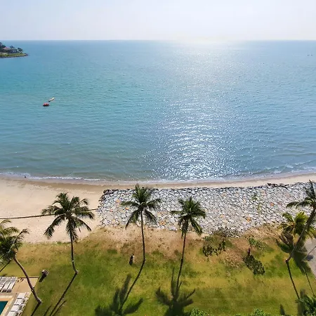 'Newly Refurbished' 'Sunny Seaview' At Regency With 2 Carpark By Shine Stay Port Dickson Exterior photo