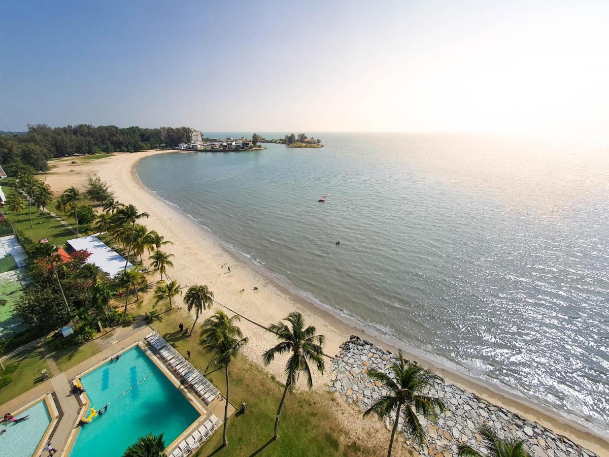 Apartment 'newly Refurbished' 'sunny Seaview' At Regency With 2 Carpark By Shine