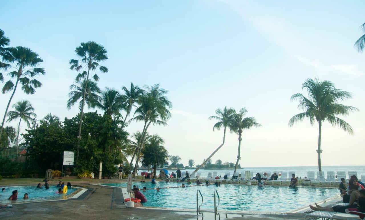 'newly Refurbished' 'sunny Seaview' At Regency With 2 Carpark By Shine Apartment Port Dickson